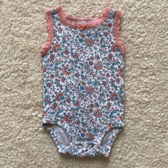 *EUC* Carter’s Baby Girl Sleeveless Floral Print Lace Trimmed Onesies (5-Pack) - Picture 10 of 16